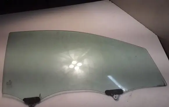 Honda CR-V Front door window glass four-door 73300SWAK00