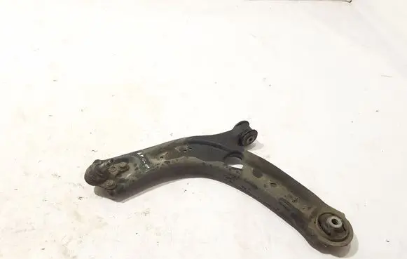 Volkswagen PASSAT B8 Front lower control arm/wishbone 3Q0407151E
