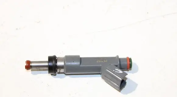 Toyota C-HR I Fuel injector 232500T110