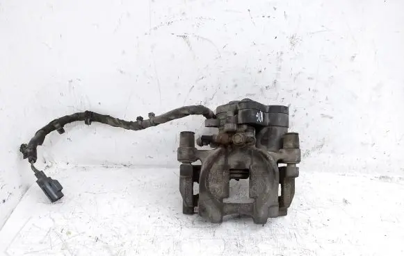 Ford Fusion II Rear brake caliper DG9C2D251K