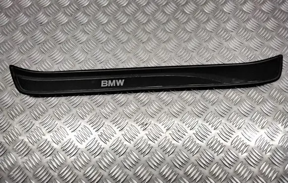 BMW 3 E90 E91 Side skirt front trim 7060279