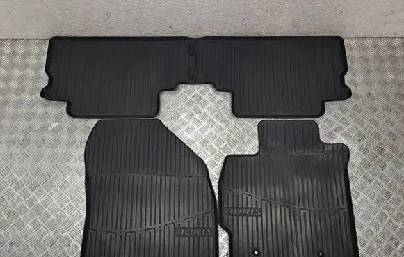 Toyota Auris 150 Car floor mat set PZ49LE0351 PZ49LE0352