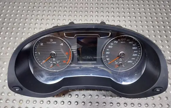 Audi Q3 8U Speedometer (instrument cluster) S26383330 8U0920940M