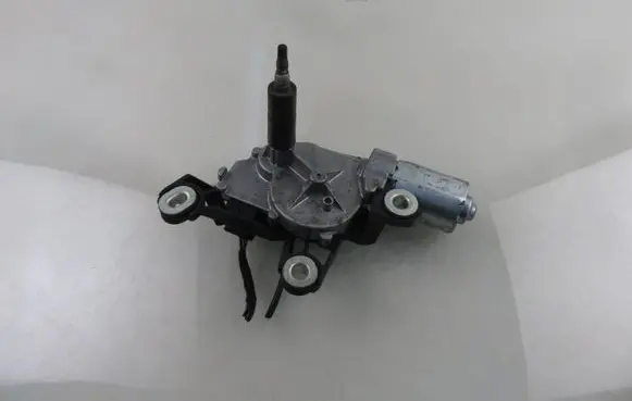 Seat Ibiza III (6L) Rear window wiper motor 6L6955711