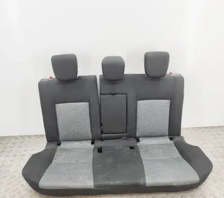 Suzuki SX4 S-Cross Rear seat 8716061M00 8731061M30
