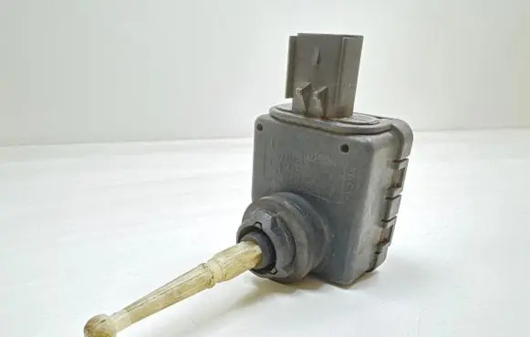 Chrysler Voyager Headlight level adjustment motor 0307852366