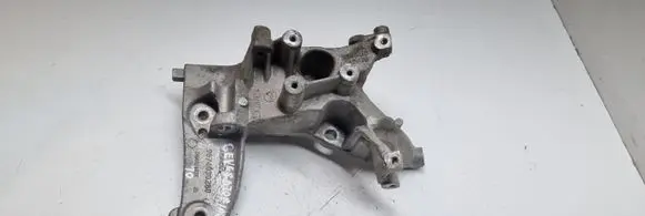Peugeot 3008 I Generator/alternator bracket 9674030280