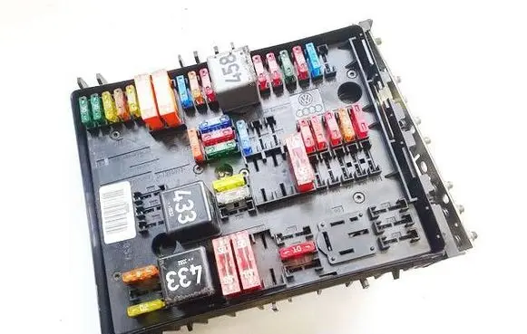 Audi A3 S3 8P Fuse box set 1K0937124H