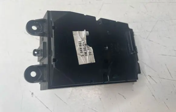 BMW 5 E60 E61 Head unit multimedia control 6944884
