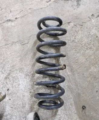 BMW 5 E39 Rear coil spring