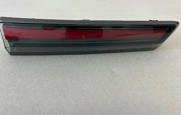 Opel Mokka B Tailgate rear/tail lights 9860331180 2SA01739401