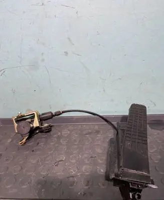 Porsche 911 996 Accelerator throttle pedal 99660611500 189400269