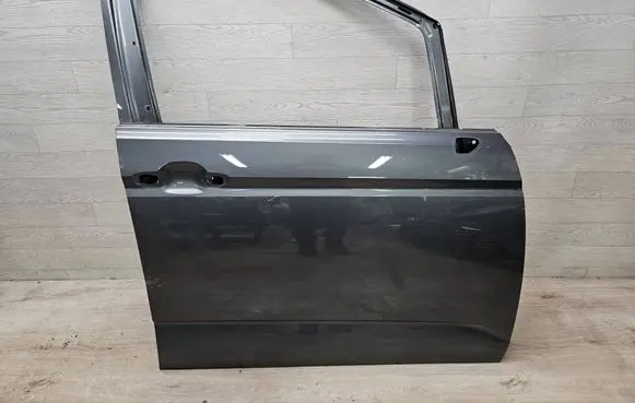 Volkswagen Touran II Front door 5TA831312G
