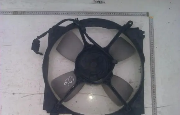 Mazda 626 Radiator cooling fan shroud 0227509863
