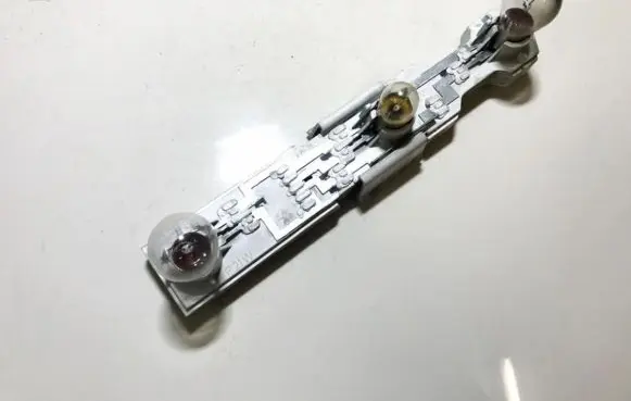Alfa Romeo 164 Tail light bulb cover holder