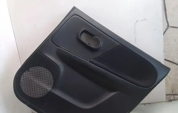 Nissan Note (E11) Rear door card panel trim