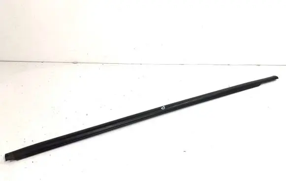 Ford Ka Front door glass trim molding 