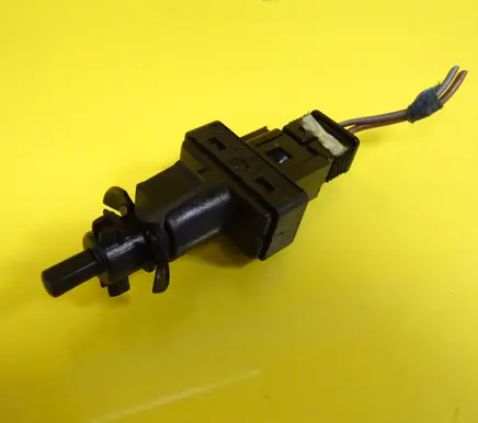 Brake pedal sensor switch