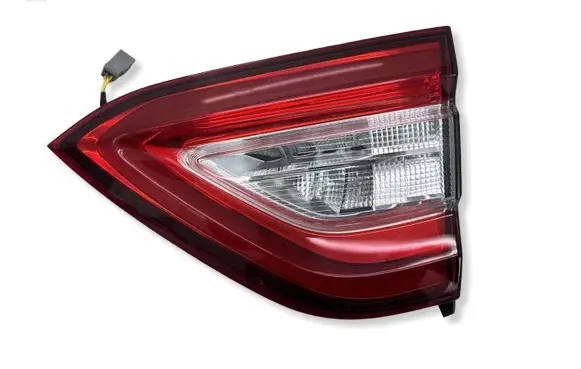 Maserati Levante Tailgate rear/tail lights 20680203 CCC150001 06701008690