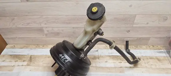 Honda FR-V Brake booster