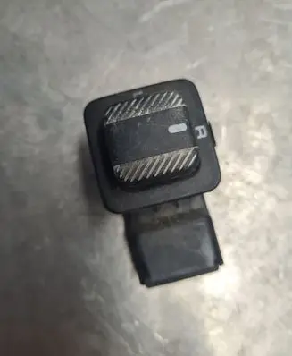 Volkswagen Transporter - Caravelle T4 Wing mirror switch 321959565 357959565