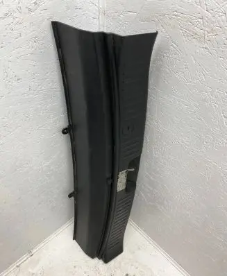 KIA Sorento Trunk/boot sill cover protection 857702P000