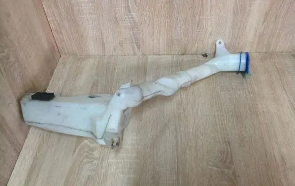 Seat Ibiza IV (6J,6P) Windshield washer fluid reservoir/tank 1K6955651 6Q0955453