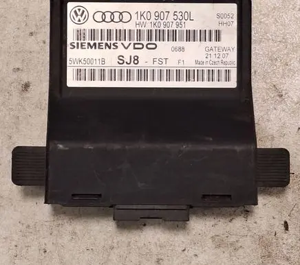 Volkswagen Touran II Gateway control module 1K0907951 5WK50011B 1K0907530L