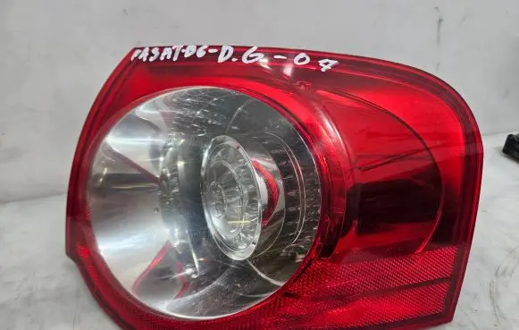 Volkswagen PASSAT B6 Rear/tail lights 3C9945096N