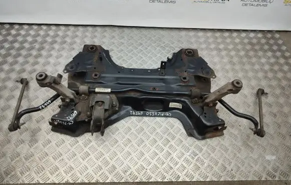 Citroen C4 II Picasso Front subframe 770648K