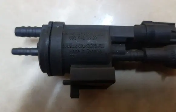 Mercedes-Benz ML W163 Turbo solenoid valve 0025401497