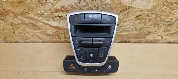 Renault Laguna III Climate control unit 275100002R 79H11316