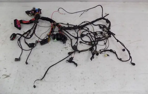 Volkswagen Transporter - Caravelle T6 Engine installation wiring loom CHX