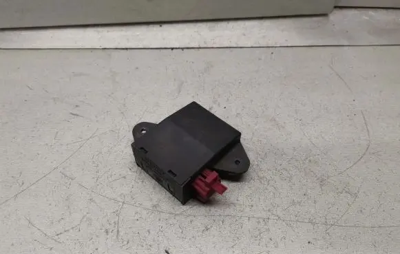Chrysler Voyager Other control units/modules 04686475