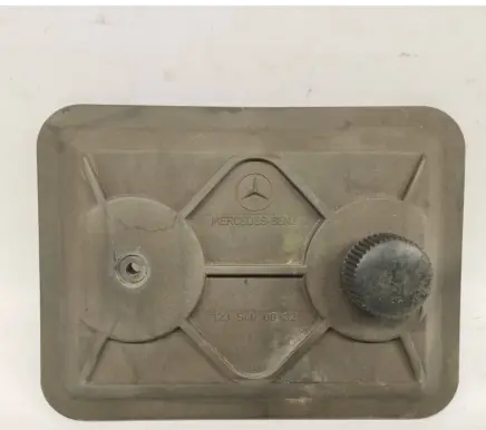 Mercedes-Benz 200 300 W123 Fuse box cover 1235400082