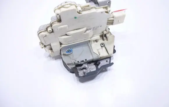 Audi A4 S4 B7 8E 8H Front door lock 8E1837016AA