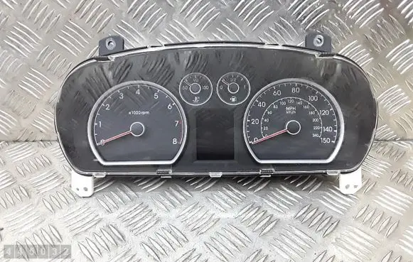 Hyundai i30 Speedometer (instrument cluster) 940012R530