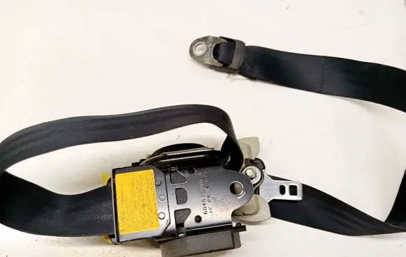 Mitsubishi Outlander Rear seatbelt 6083805