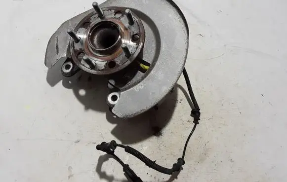 Chrysler Pacifica Rear wheel hub 68218017AC