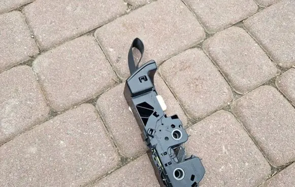 Opel Insignia B Tailgate/trunk/boot lock/catch/latch 13584620