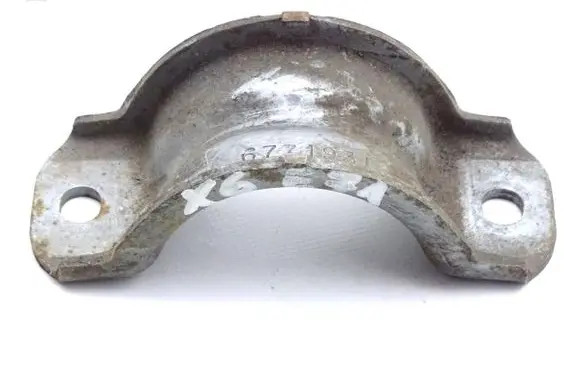 BMW X6 E71 Sway bar bush bracket, front 6771931