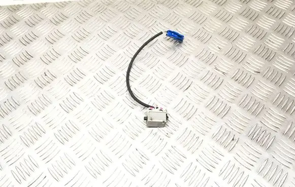 Lexus IS 220D-250-350 Bonnet alarm switch sensor 168132 1790Q62