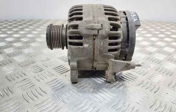 Skoda Fabia Mk2 (5J) Generator/alternator 028903028E