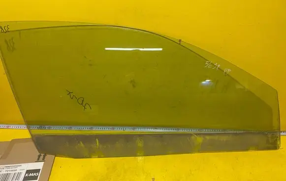 Seat Ibiza III (6L) Front door window glass four-door E143R001142