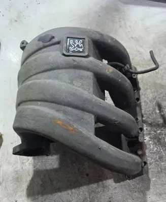 Peugeot 407 Intake manifold 