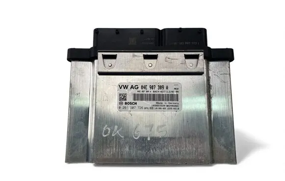 Seat Leon (5F) Engine control unit/module ECU 04E907309A 0261S07726