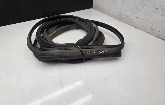 Mercedes-Benz Sprinter W906 Seal rubber (tailgate)