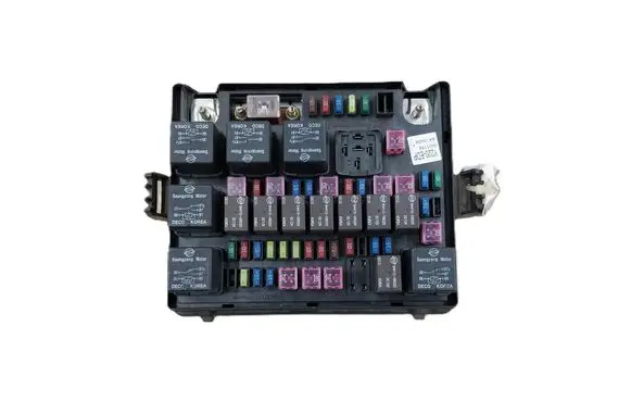 SsangYong Rexton I Fuse module Y220EDP 8231008630