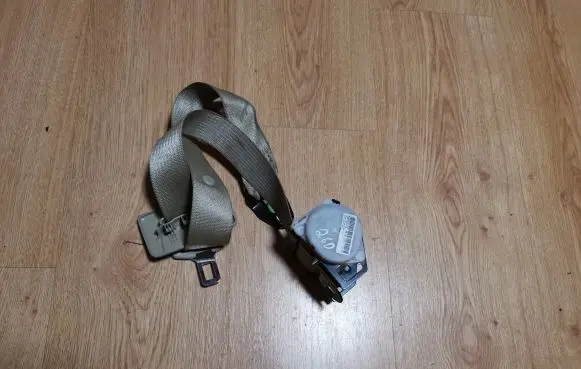 Opel Insignia A Middle seatbelt (rear) 045818 GM13267144 05042011