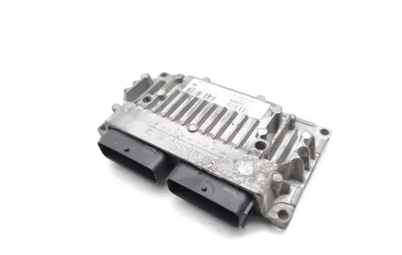 Renault Scenic II - Grand scenic II Engine control unit/module 8200676160 8200599846 S126027120A